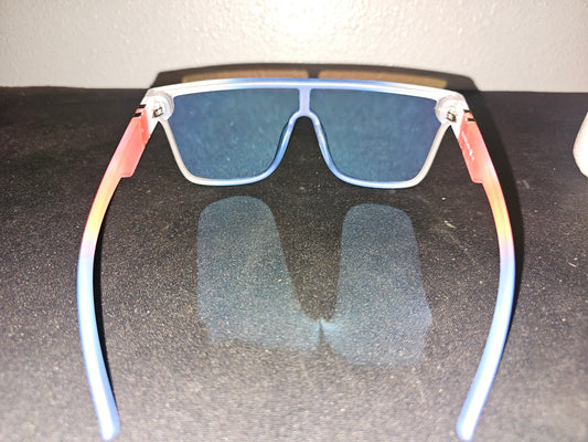 #24 American Frame Blue Tented Glasses